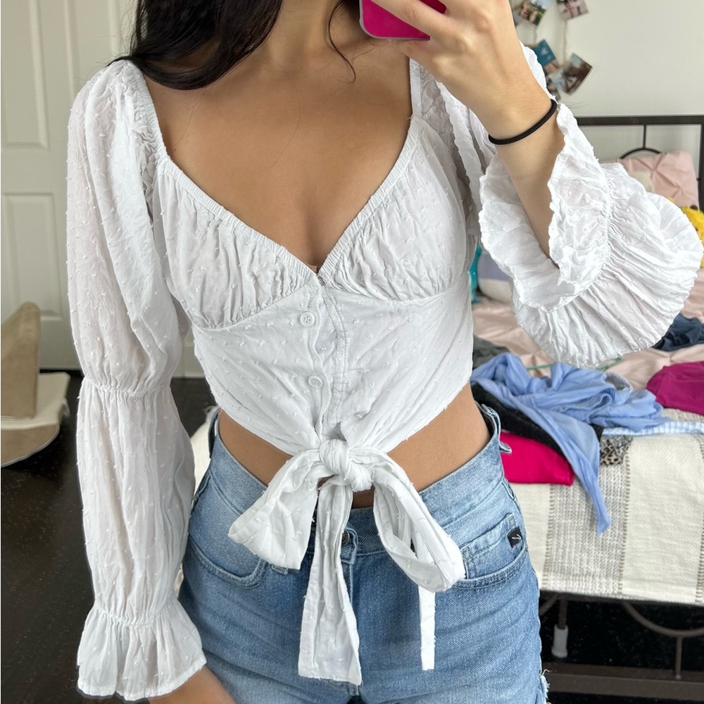 Boutique Flowy Front Tie Crop Top